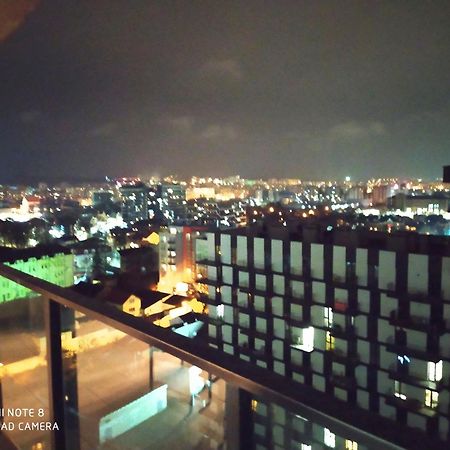 Vip Avalon City Lviv Extérieur photo