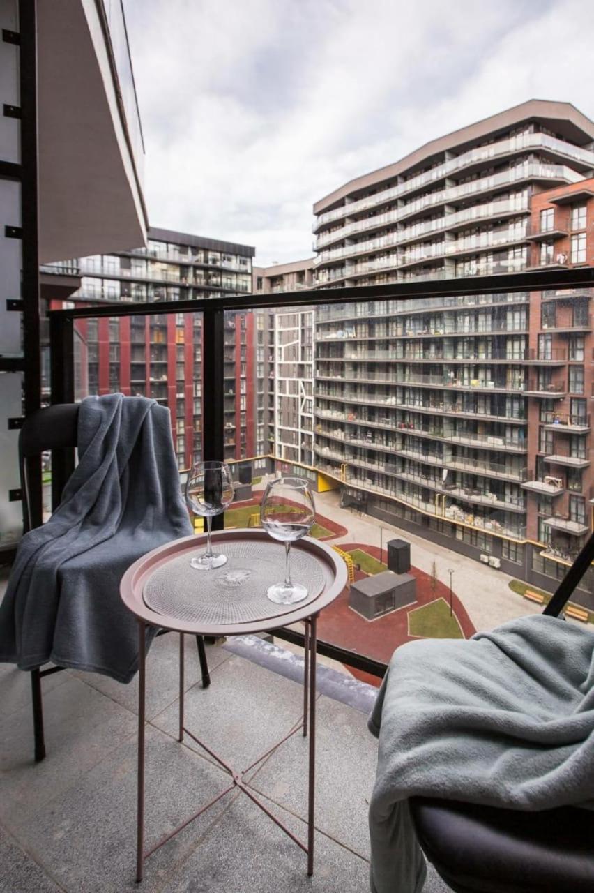 Vip Avalon City Lviv Extérieur photo
