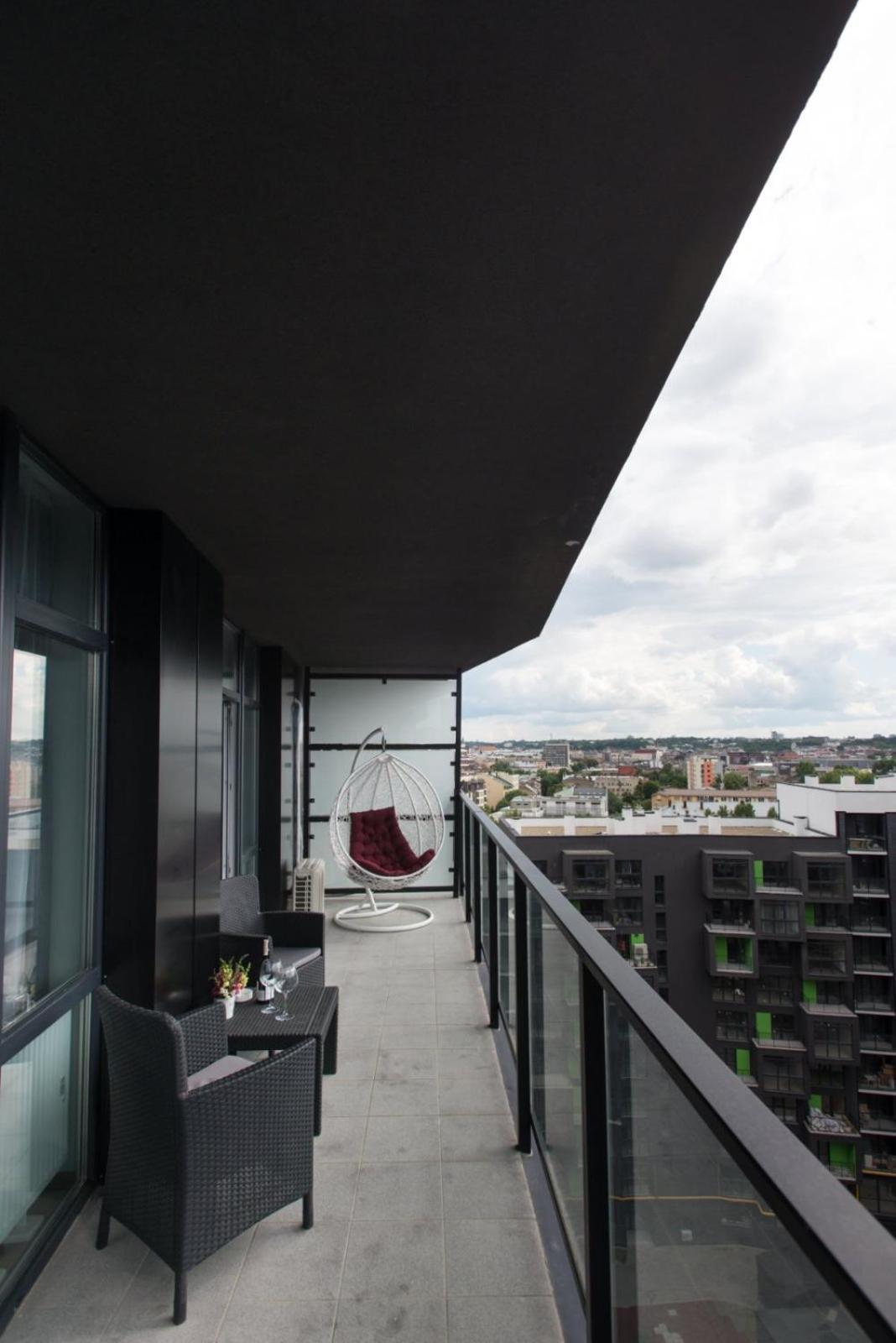 Vip Avalon City Lviv Extérieur photo
